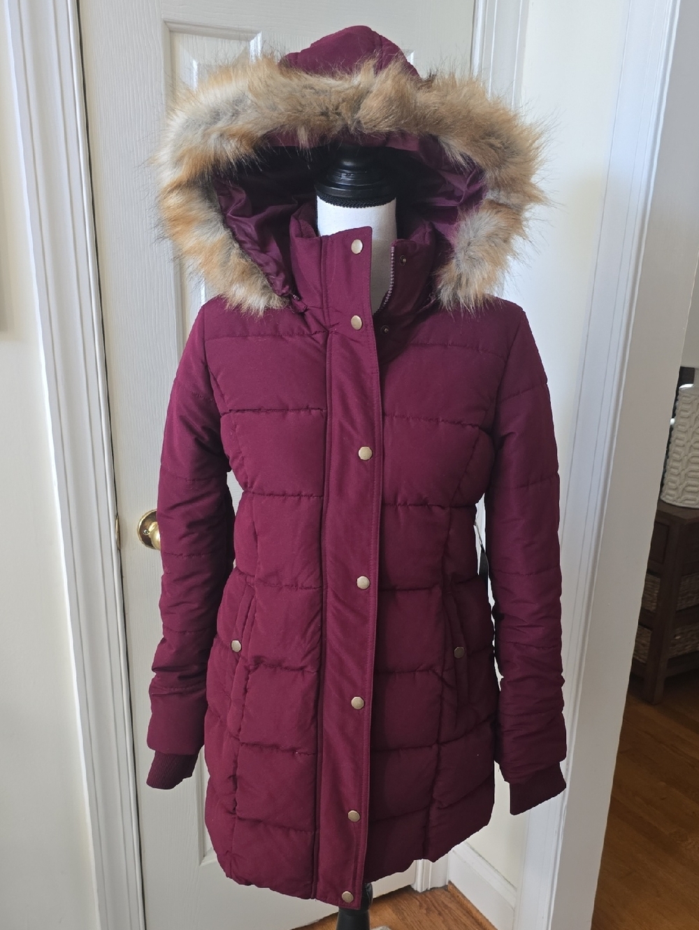 St. John's Bay Brand Women's Burgundy Hooded Faux Fur Winter Coat Size XS